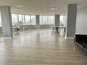 500 N Dixie Hwy, Hallandale Beach, FL for lease Interior Photo- Image 2 of 2