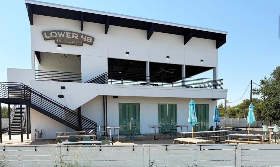 10701 Menchaca Rd, Austin, TX for lease - Building Photo - Image 1 of 7