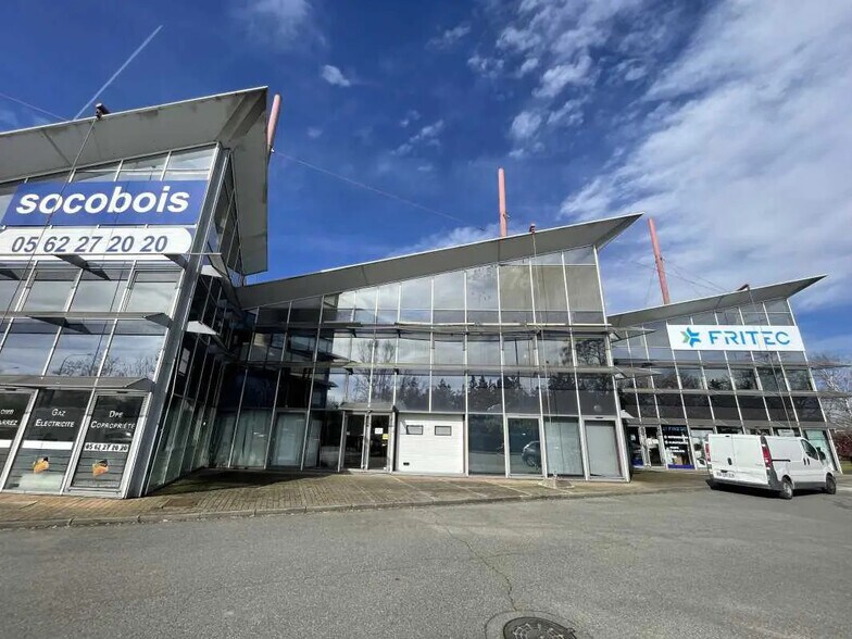 Flex in Toulouse for lease - Building Photo - Image 1 of 3