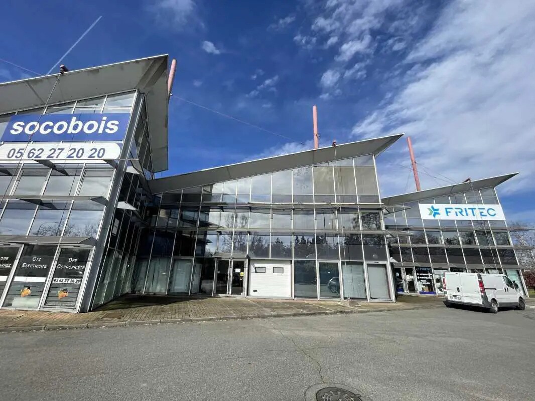Flex in Toulouse for lease Building Photo- Image 1 of 4