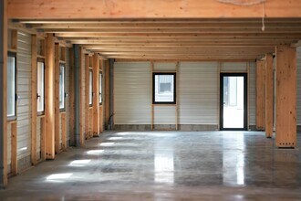 19 Rue De Paris, Tarare for lease Interior Photo- Image 2 of 3