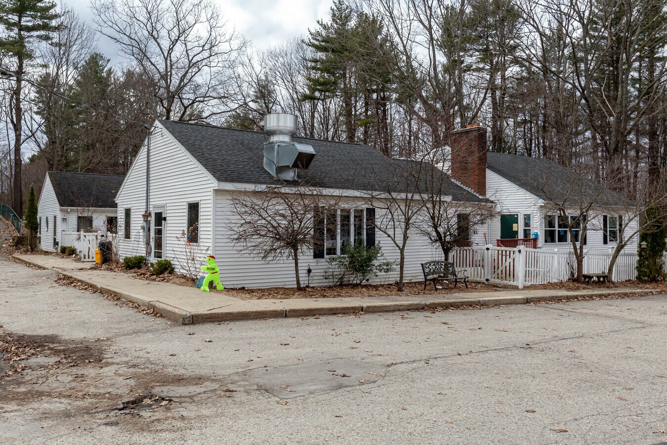 43 Back River Rd, Dover, NH 03820