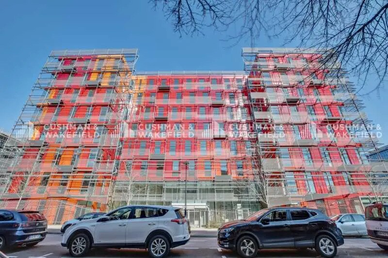 19 Rue Stephenson, Montigny-le-Bretonneux for lease - Building Photo - Image 2 of 20