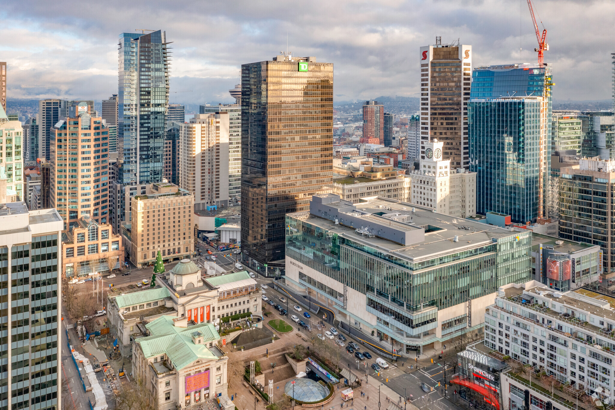 700 W Georgia St, Vancouver, BC for lease Building Photo- Image 1 of 15