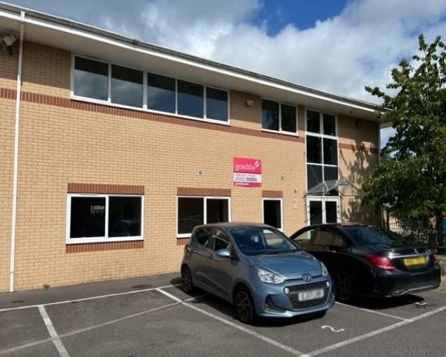 1-2 Pullman Way, Ringwood for sale Primary Photo- Image 1 of 1