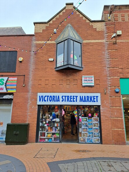 24 Victoria St, Blackpool for lease - Building Photo - Image 2 of 7