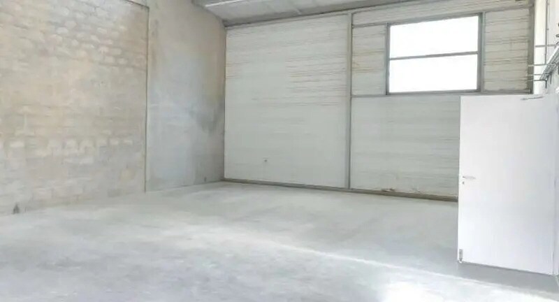 Office in Lyon for lease - Interior Photo - Image 2 of 4