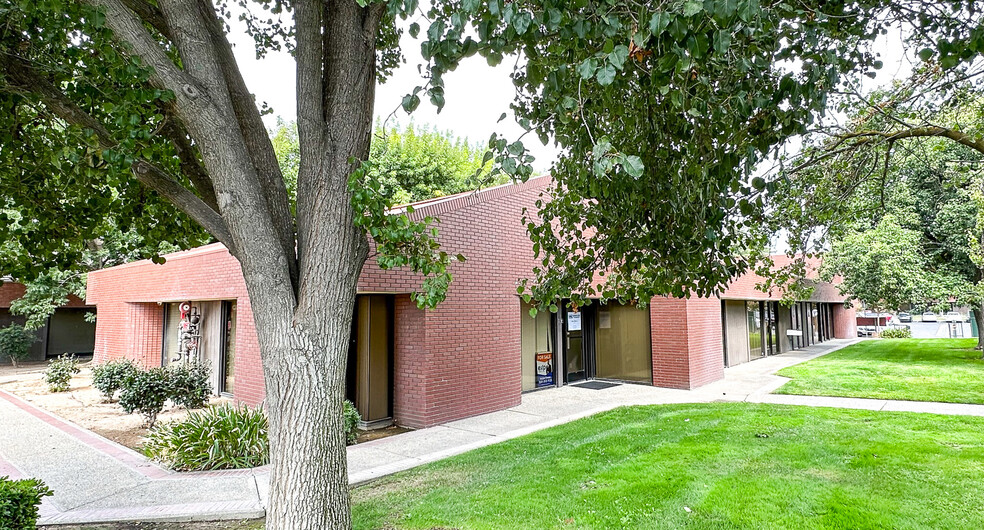 3439 W Shaw Ave, Fresno, CA 93711 - Office for Sale | LoopNet