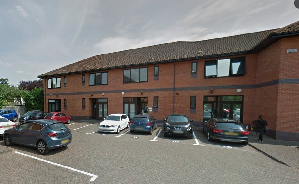 Hughenden Ave, High Wycombe for sale - Building Photo - Image 1 of 1