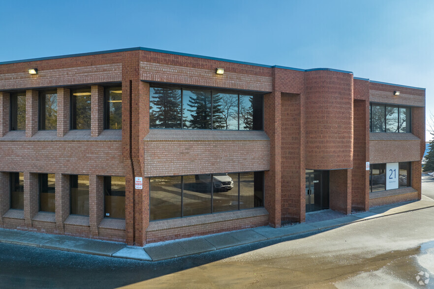 21 Rodinea Rd, Vaughan, ON for lease - Building Photo - Image 3 of 5