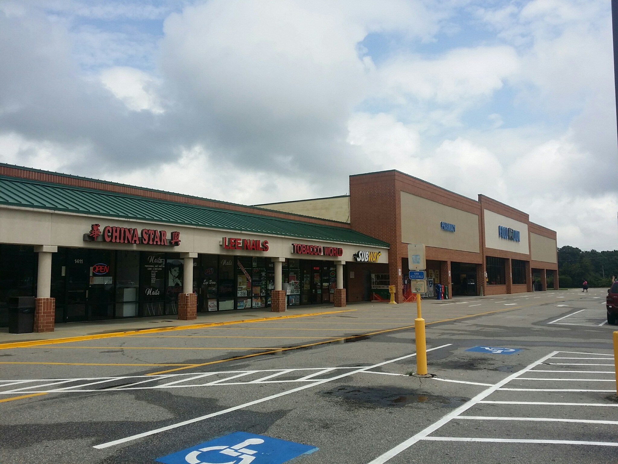 1405-1423 E Andrews Ave, Henderson, NC for sale Building Photo- Image 1 of 1