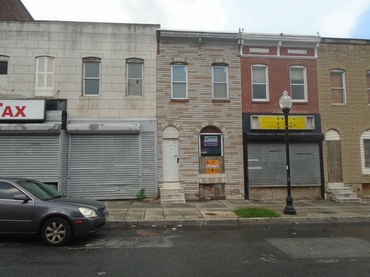 2406 E Monument St, Baltimore, MD 21205