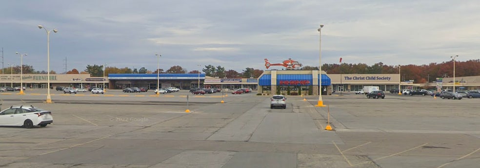 822 W McKinley Ave, Mishawaka, IN for sale - Building Photo - Image 2 of 10