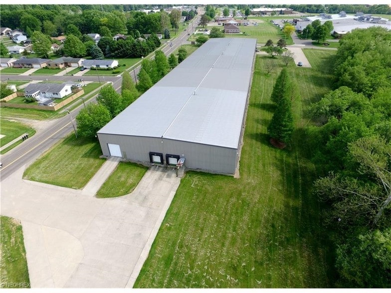 3040 N Wooster Ave, Dover, OH for sale - Primary Photo - Image 1 of 1