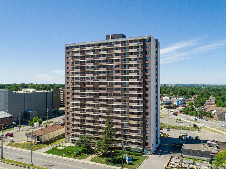 360 Croydon Ave, Ottawa, ON for lease - Building Photo - Image 1 of 18