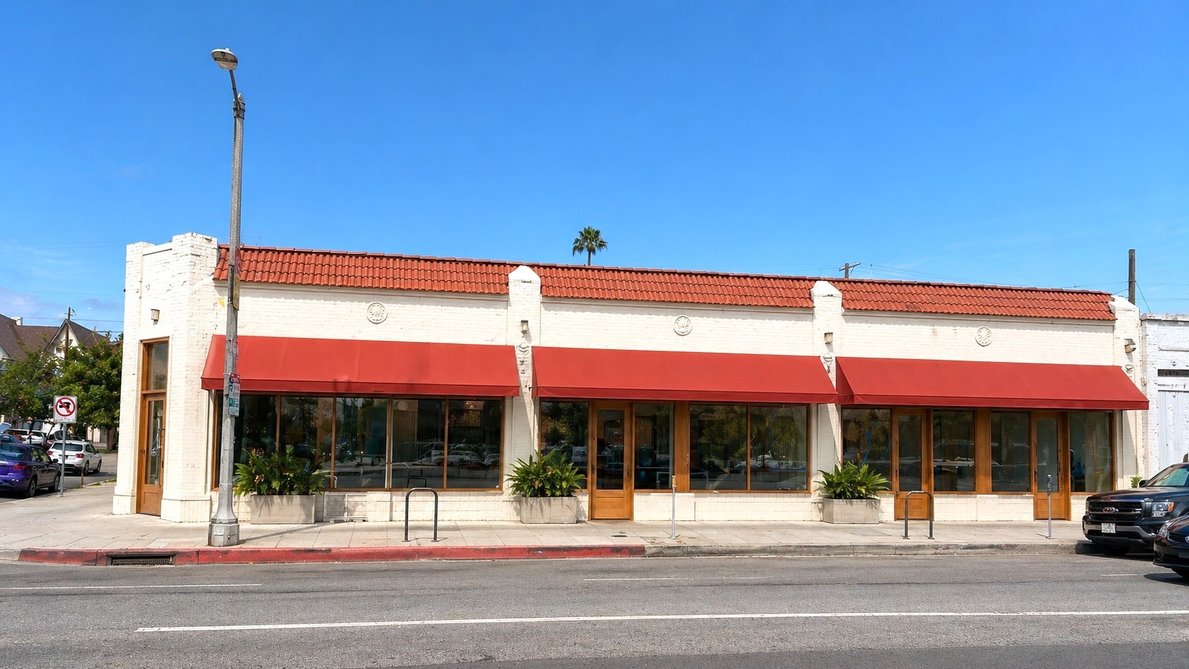 5025-5035 Melrose Ave, Los Angeles, CA for lease Building Photo- Image 1 of 1