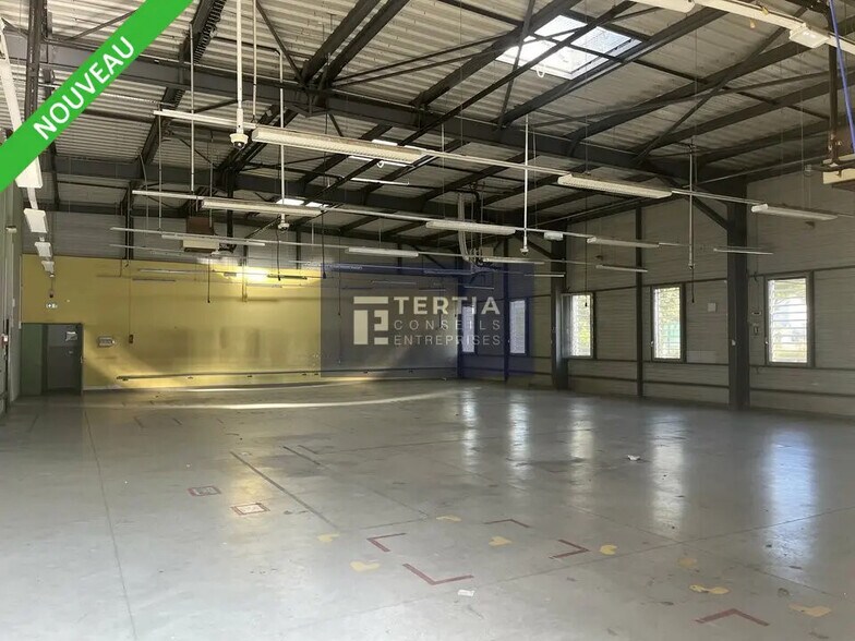 Flex in Vendargues for lease - Building Photo - Image 2 of 7