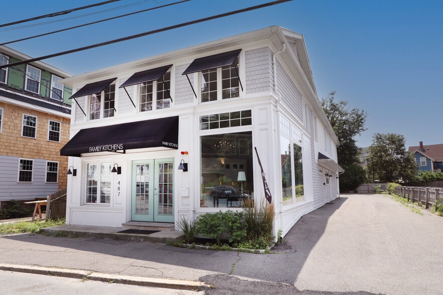 487 Humphrey St, Swampscott, MA for sale - Building Photo - Image 1 of 30