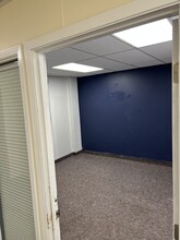 1000 E 146th St, Burnsville, MN for lease Interior Photo- Image 2 of 2