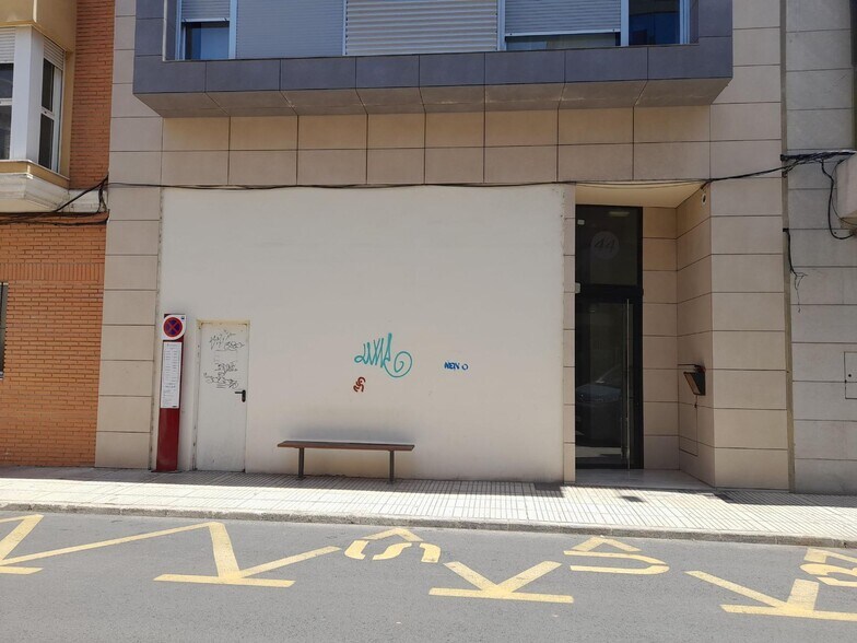Retail in Alzira for sale - Building Photo - Image 2 of 8