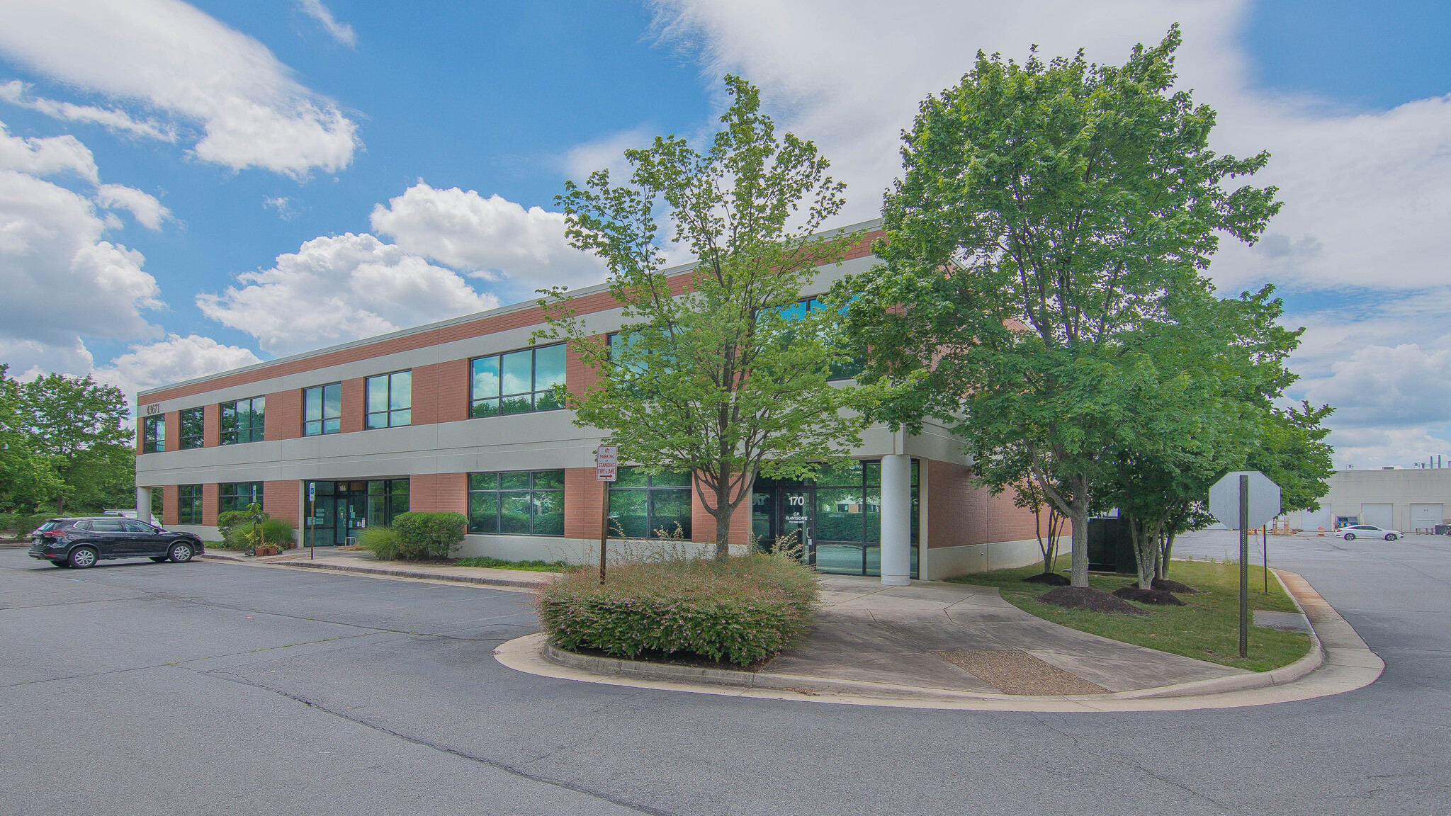 43671 Trade Center Pl, Sterling, VA for lease Building Photo- Image 1 of 11