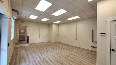 40 Sunset Blvd, Perth, ON for lease Interior Photo- Image 2 of 8