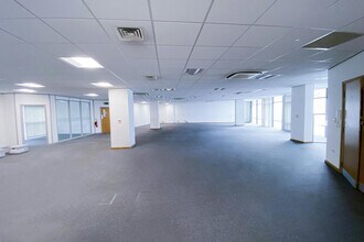 Marsh Ln, Leeds for lease Interior Photo- Image 1 of 3