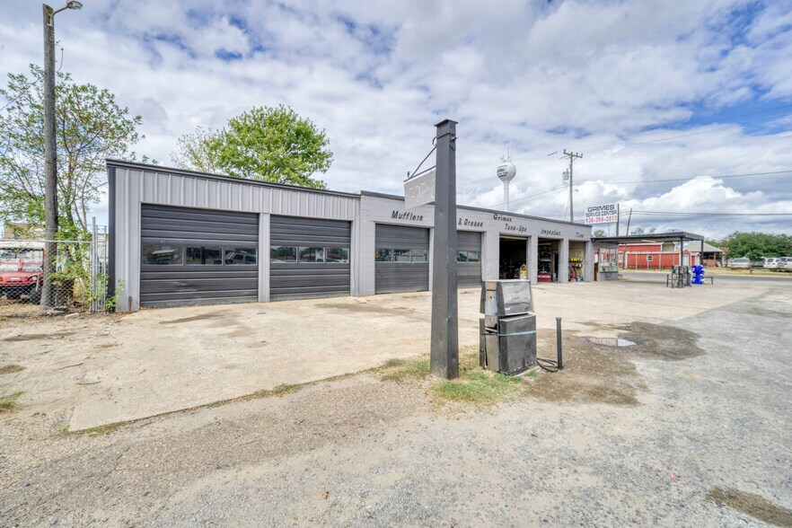 102 Highway 39 S, Normangee, TX for sale - Building Photo - Image 2 of 26