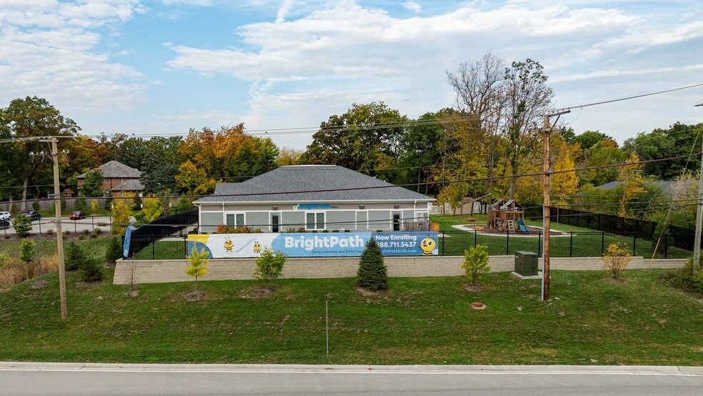 20786 N Quentin Rd, Kildeer, IL for sale - Building Photo - Image 1 of 2