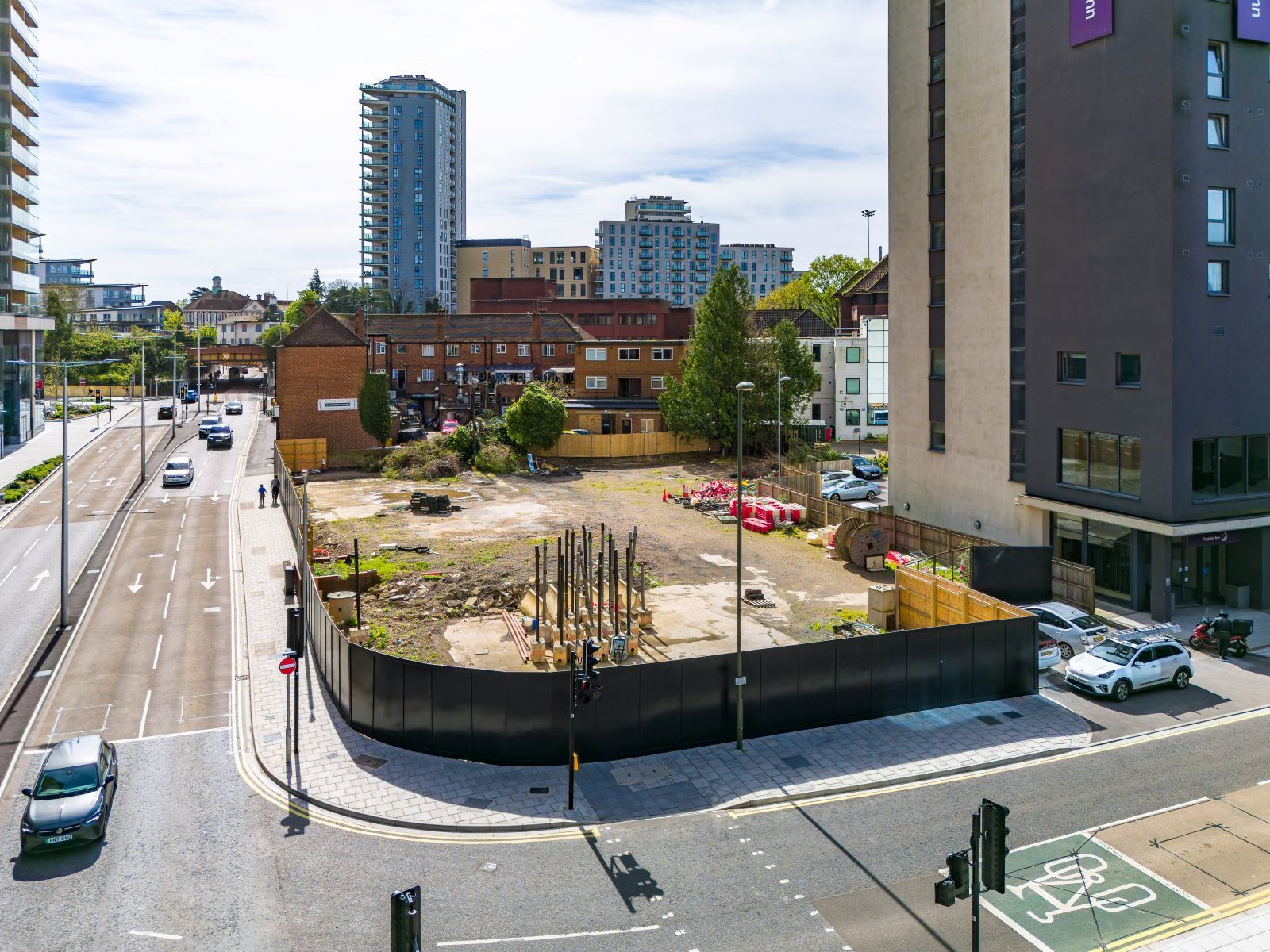 11-13 Victoria Way, Woking for lease Building Photo- Image 1 of 5