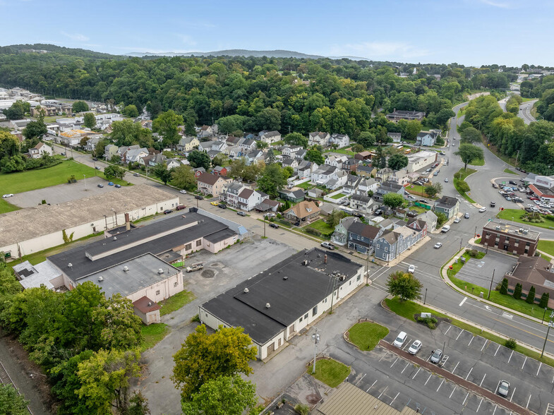 81 Broad St, Phillipsburg, NJ for sale - Aerial - Image 2 of 29