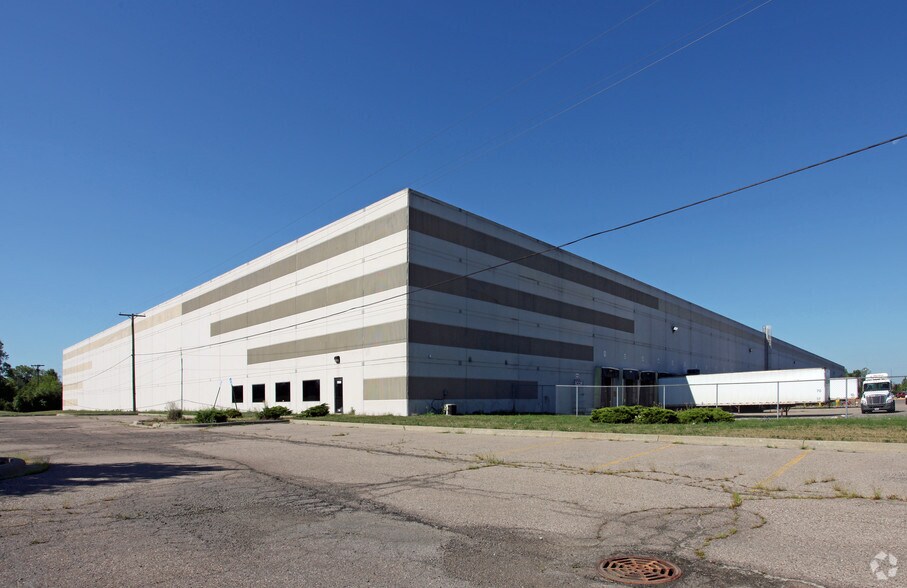 17550 Allen Rd, Brownstown, MI for sale - Primary Photo - Image 1 of 1