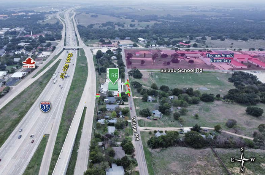 247 Village Road, Salado, TX for lease - Building Photo - Image 2 of 6