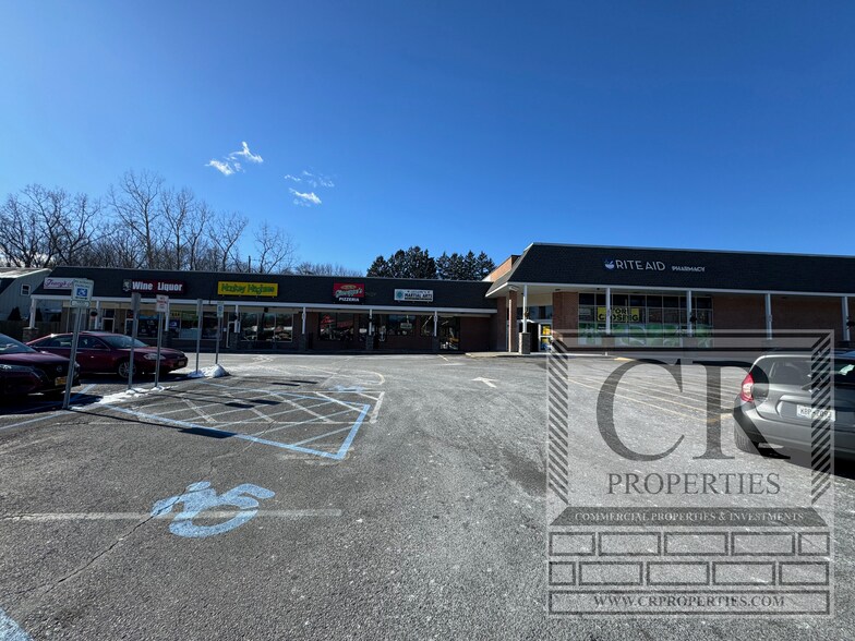 40 Vassar Rd, Poughkeepsie, NY 12603 Red Oaks Mill Plaza