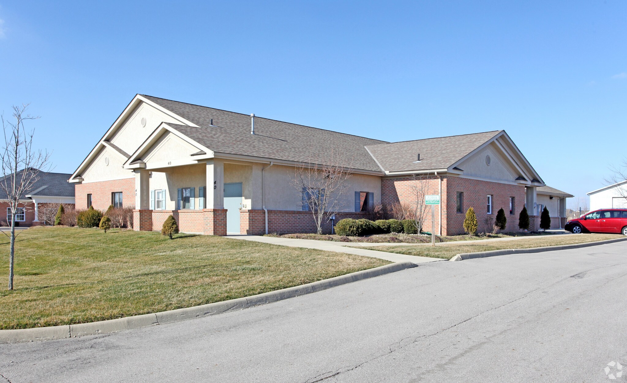 40 Clairedan Dr, Powell, OH for lease Building Photo- Image 1 of 38
