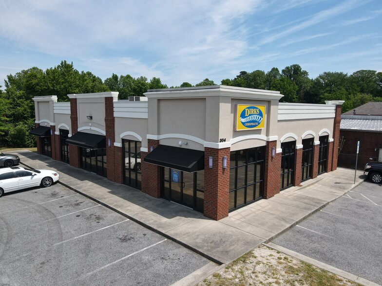 304 W Arlington Blvd, Greenville, NC for lease - Building Photo - Image 2 of 6