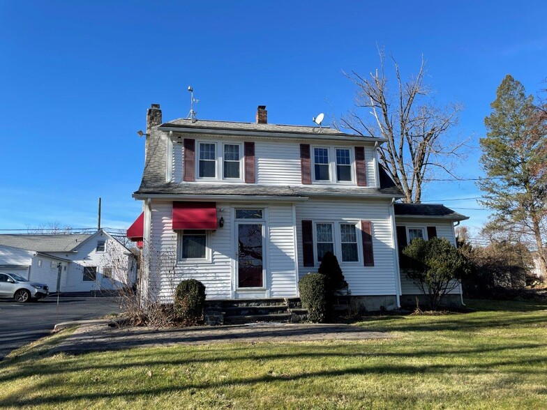 336 Federal Rd, Brookfield, CT for sale - Building Photo - Image 1 of 1