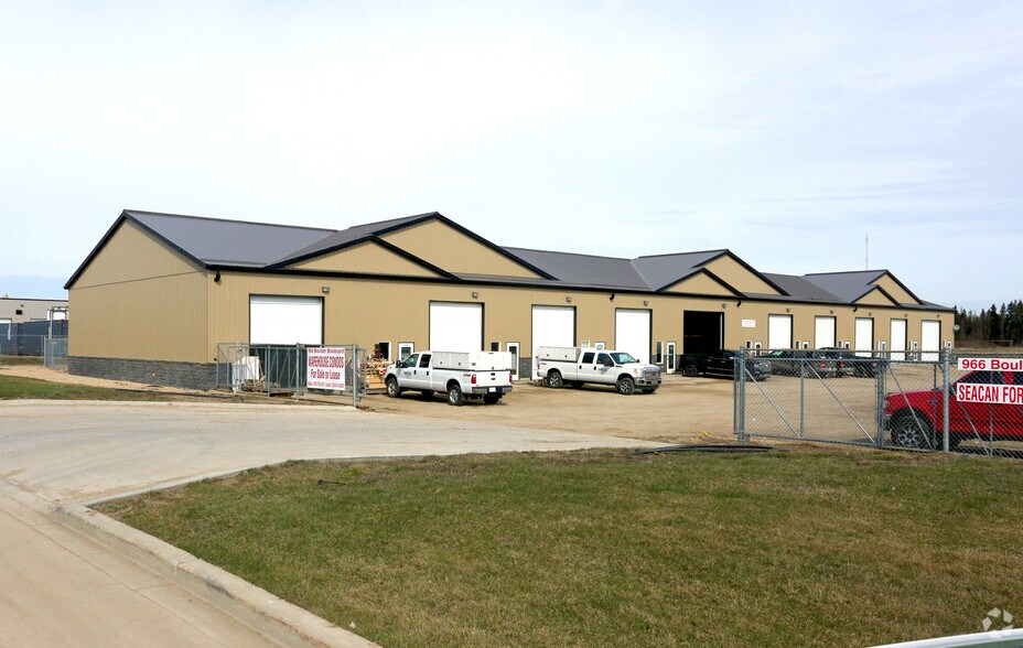 966 Boulder Blvd, Stony Plain, AB for sale - Primary Photo - Image 1 of 1