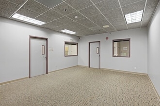 25 Hospital Center Blvd, Hilton Head, SC for lease Interior Photo- Image 2 of 17