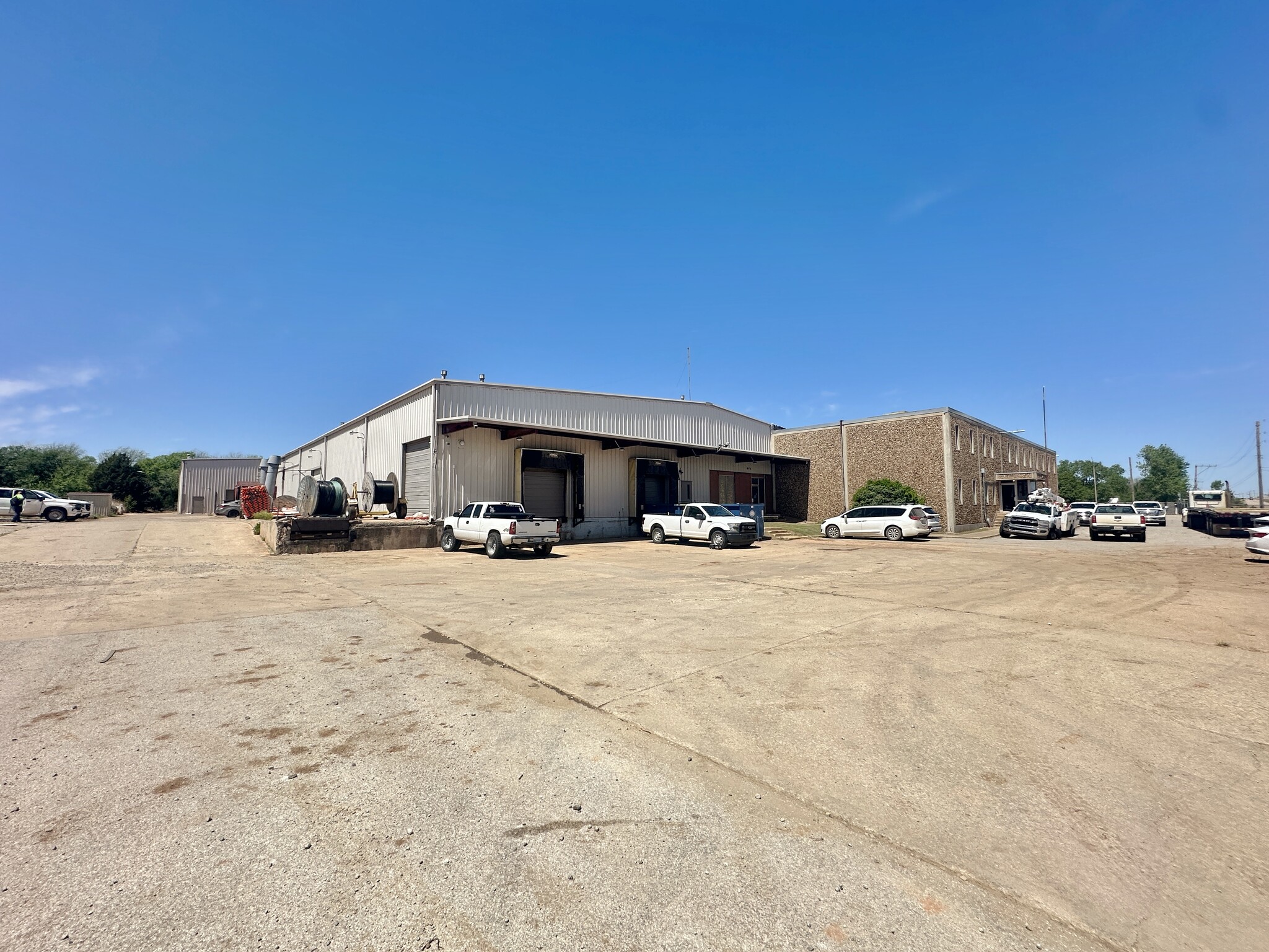 6200 N Harrison Ave, Shawnee, OK for lease Building Photo- Image 1 of 10