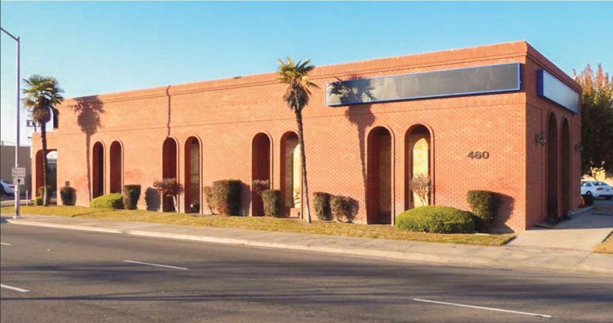 460 E Shaw Ave, Fresno, CA 93710