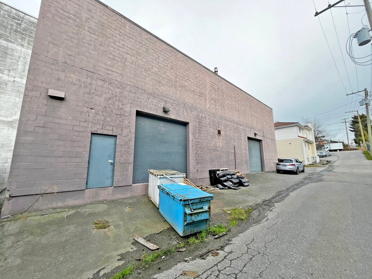 37363738 Parker St, Burnaby, BC V5C 3B1 Industrial for Lease