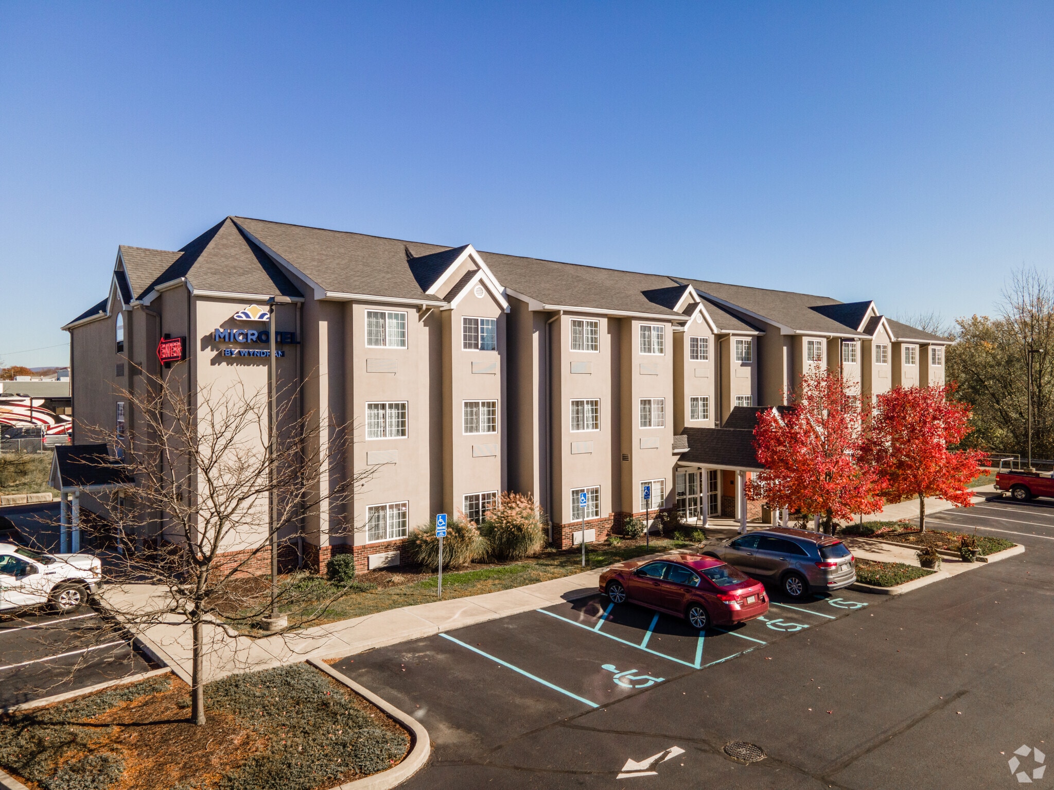 232 Main St, Dickson City, PA 18519 Microtel Inn & Suites