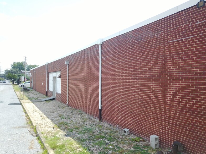 916 S 18th St, Harrisburg, PA for lease - Building Photo - Image 2 of 20