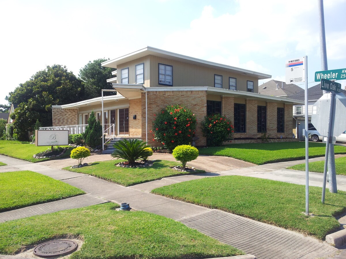 2517 Wheeler St, Houston, TX 77004