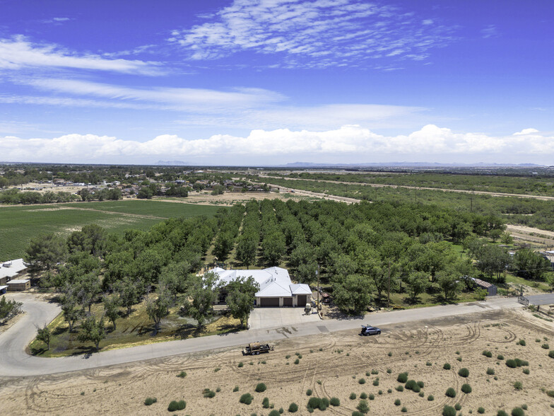 636 Keagle Rd, Socorro, TX for sale - Building Photo - Image 2 of 71