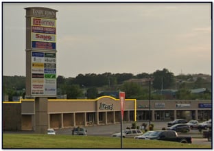 1744 E Carl Albert Pky, Mcalester, OK for lease Building Photo- Image 1 of 2