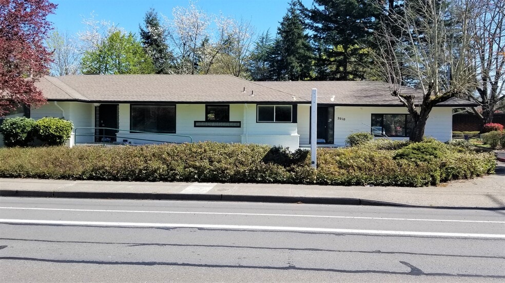 2010 SE 182nd Ave, Portland, OR for lease - Building Photo - Image 1 of 6
