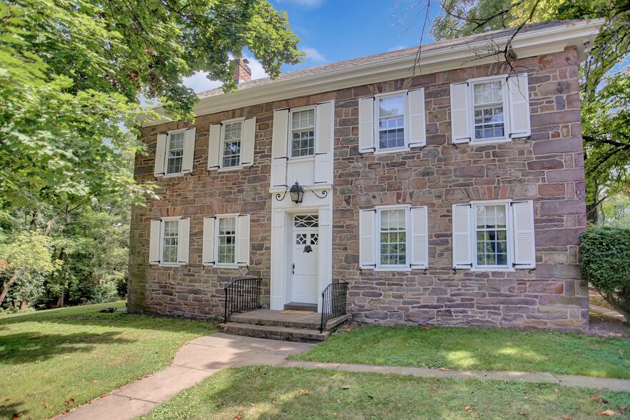 7568 Lincoln Hwy, Abbottstown, PA 17301