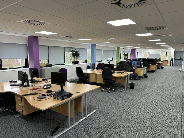 Breckland, Milton Keynes for lease - Interior Photo - Image 3 of 4